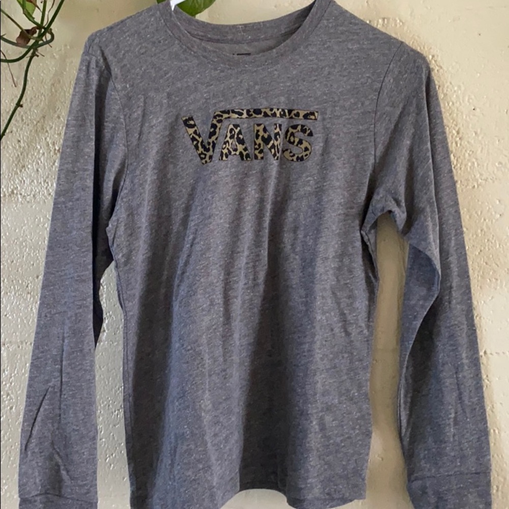 GREY LONG SLEEVE LEPORD PRINT VANS SHIRT🙌